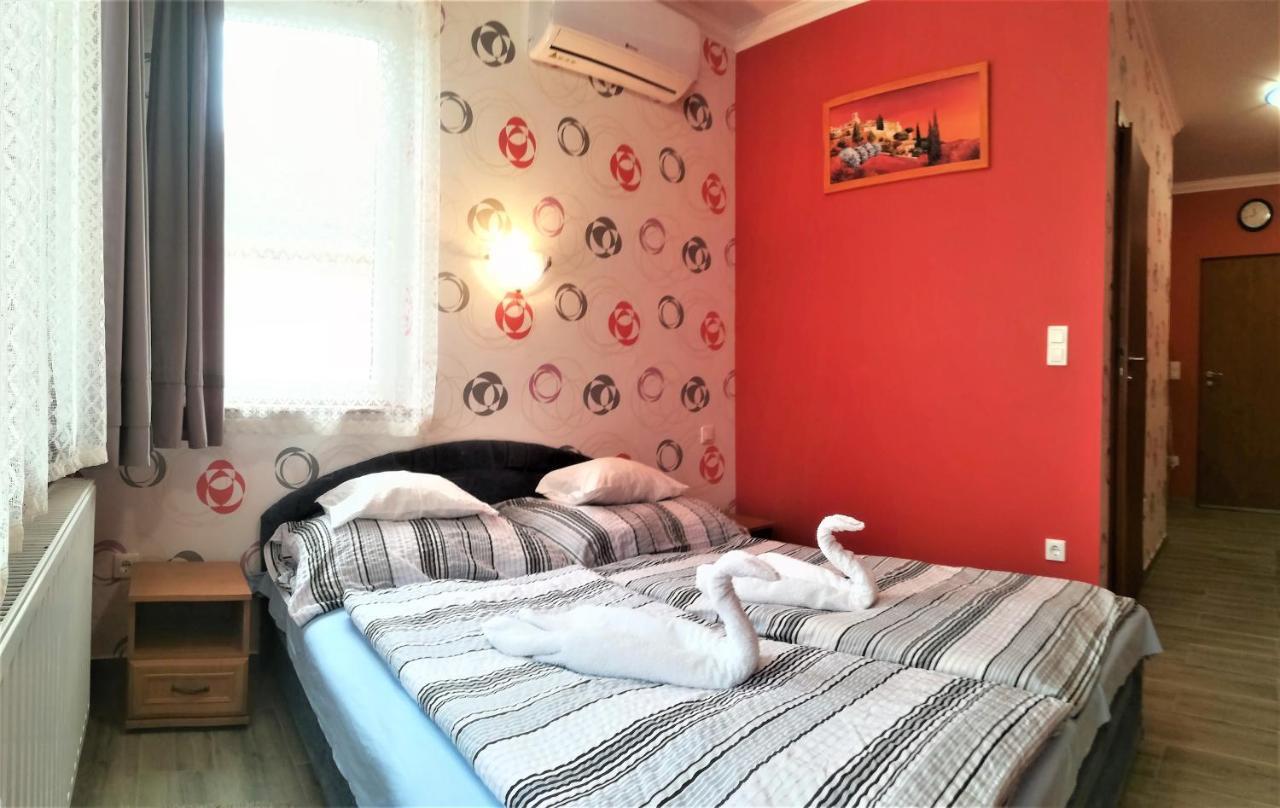 Fortuna Apartman Hajdúszoboszló Zimmer foto