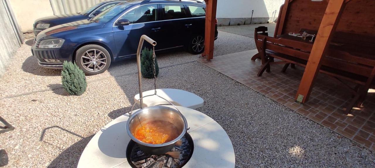 Fortuna Apartman Hajdúszoboszló Exterior foto
